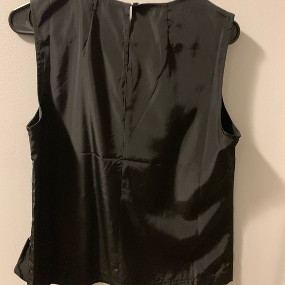 J.Crew Ruffle top - Picture 3 of 3